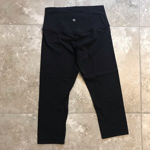 lululemon black align crops 17”